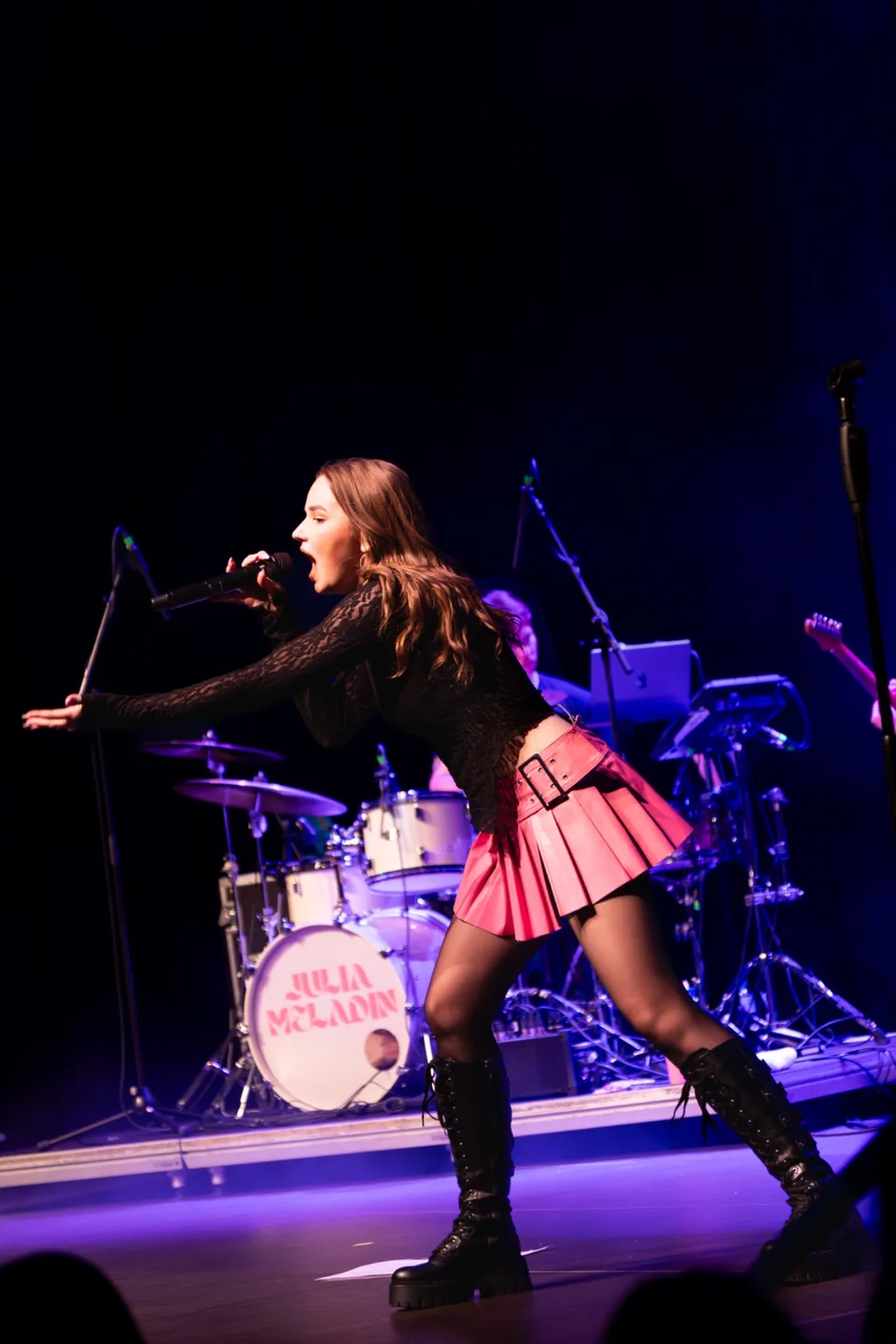 Perlen um den Hals Tour 2025 — photography by Real Marvin Creative.