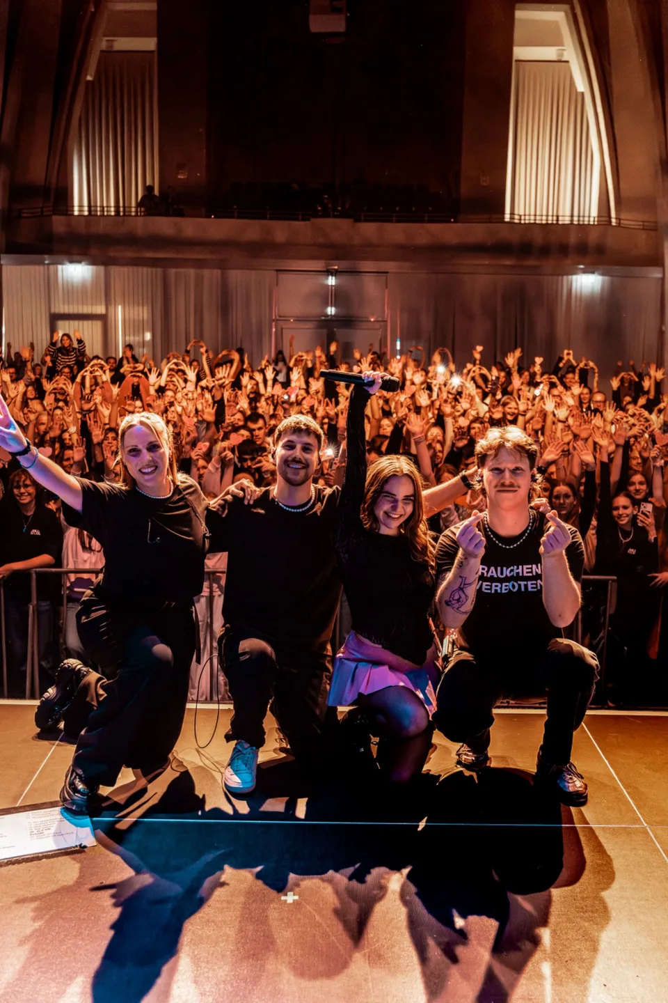 Perlen um den Hals Tour 2025 — photography by Real Marvin Creative.