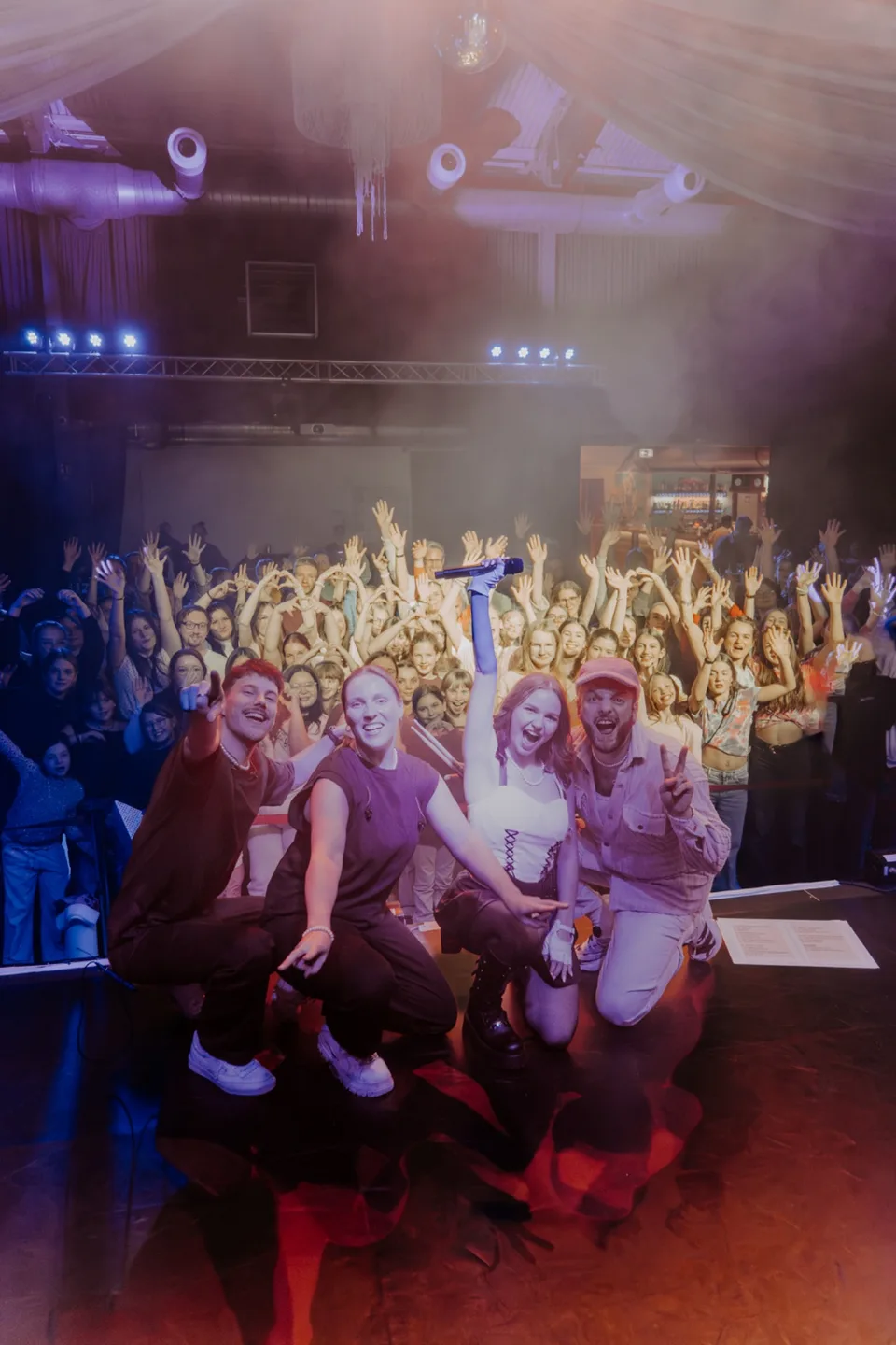 Perlen um den Hals Tour 2025 — photography by Real Marvin Creative.