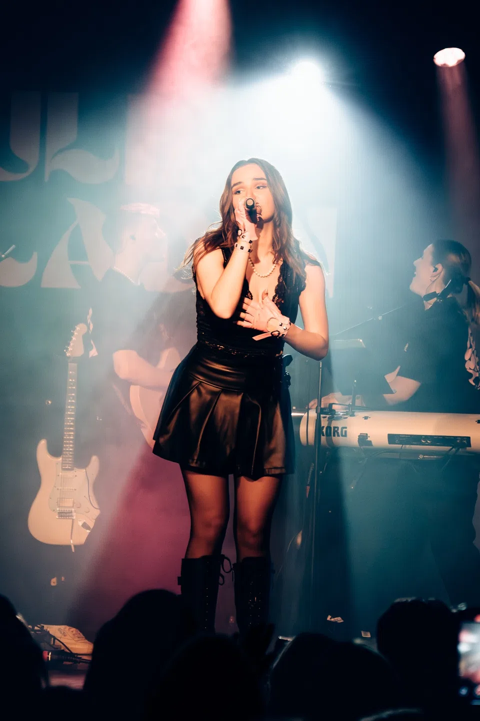 Perlen um den Hals Tour 2025 — photography by Real Marvin Creative.